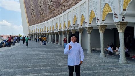 Masya Allah Masjid Raya Sumatera Barat Luar Biasa Indah Dan Arsitek