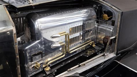 Electrogenic D Voile Une Rolls Royce Phantom Ii De Convertie En