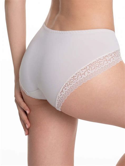 BF 05940 Lace Tactel Invisible Short Brief Beige SATAMI Lingerie 蕾絲Tactel無痕平口內褲 玉 SATAMI