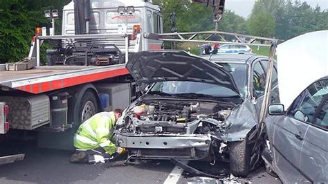 Unfall Bei Monschau Autos Ineinander Verkeilt Drei Verletzte