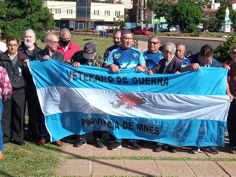 Homenaje a los héroes de Malvinas en Posadas