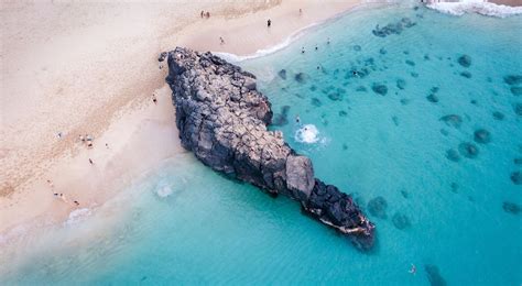 Cliff Diving In Hawaii Heres Where To Go Next Vacay