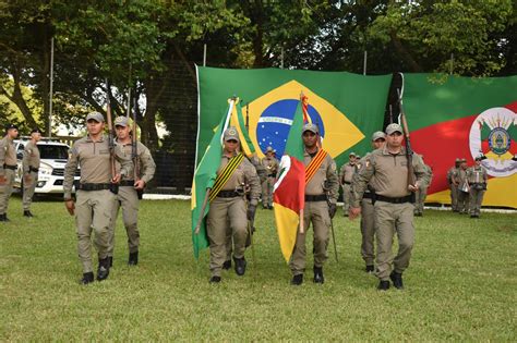 ASSTBM prestigia a passagem de comando do 19º BPM