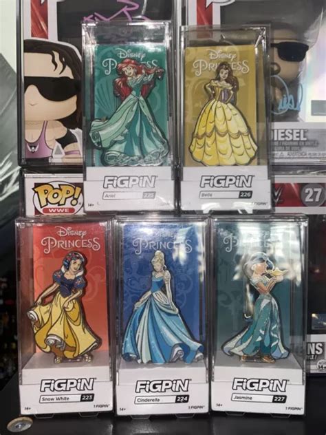 FIGPIN LOT DISNEY Princesses Jasmine Belle Ariel Cinderella Snow White