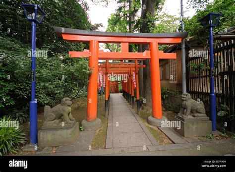 Gojo Tenjin Shinto Shrine Ueno Park Tokyo Hi Res Stock Photography And