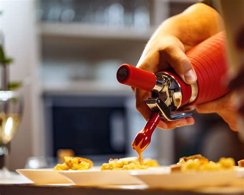 Sifón en cocina y pastelería descubre su uso y técnicas CEAC