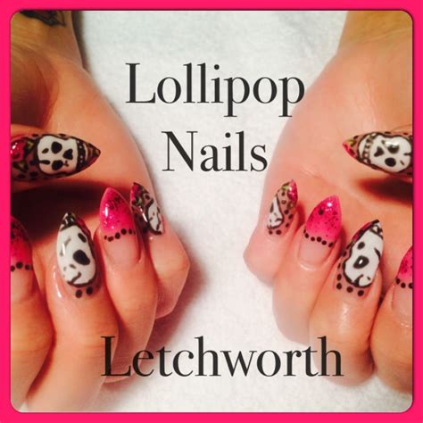 Skull And Hearts Nail Art On Acrylics By Sian Lollipop Nails