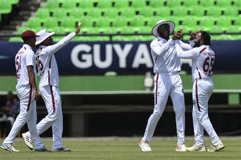 jomel warrican struck       day espncricinfocom