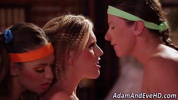 Yoga lesbianas comen coños XVIDEOS