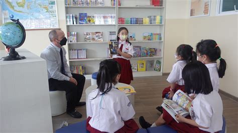 Gloria Christian Bilingual School Tanamkan Budaya Membaca Melalui