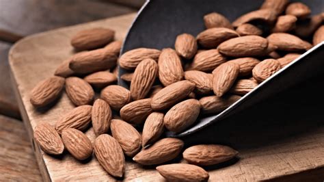 6 Beneficios Para Tu Cuerpo De Comer Almendras Mui Kitchen