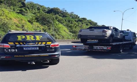 Prf Prende Motorista E Recupera Caminh O Roubado Brasil Do Trecho