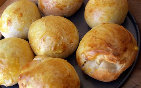 Skip To Malou Monay Filipino Bread Rolls