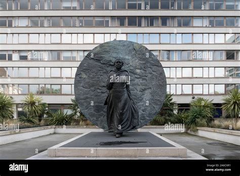 Mary Seacole Statue In The Grounds Of St Thomas Hospital London Uk