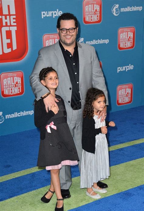 Josh Gad, Ava Gad & Isabella Gad Editorial Photography - Image of