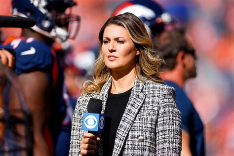 Meet stunning CBS Sports reporter Amanda Balionis who interviews top