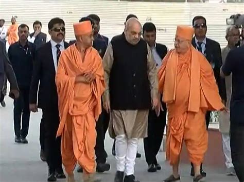 Gujarat Pramukh Swami Maharaj Shatabdi Mahotsav Amit Shah Arrives Actor Dilip Joshi Also Present