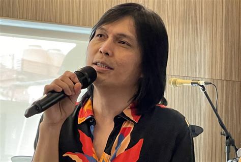 mekel cerita  balik kolaborasinya  eks gitaris