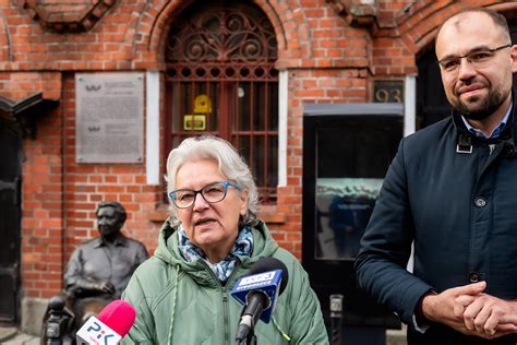 Krzysztof Szczucki z PiS Fundacja gen Elżbiety Zawackiej w Toruniu