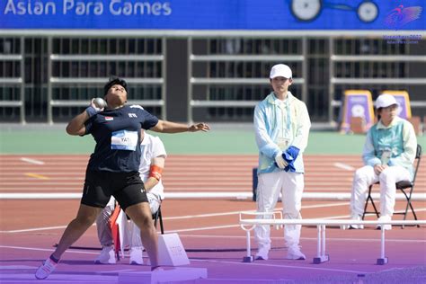 Suparni Yati Medali Pertama Indonesia Di Asian Para Games