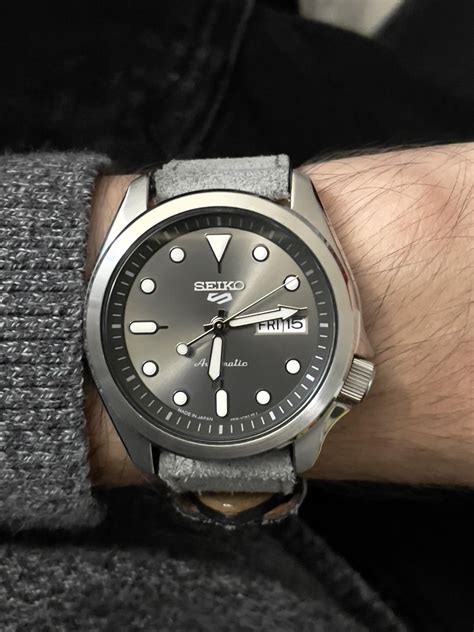 Srpe51 Grayscale Type Of Day Rseiko