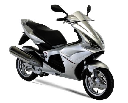 Motorrad Vergleich Peugeot Jet Force 125 2005 Vs Peugeot Satelis 125 2009