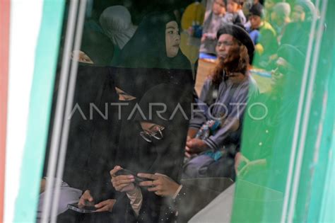 Jamaah An Nadzir Rayakan Idul Fitri H Antara Foto