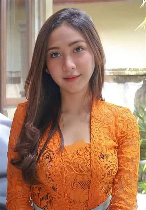 Pin Oleh Dody Pagliuca Di Kecantikan Wanita Cantik Wajah Gadis