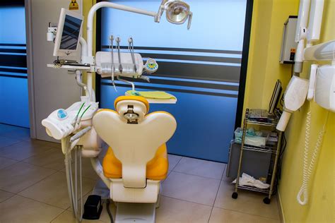 Studio Dentistico Faenzi Dentista A Scarlino Scalo Grosseto