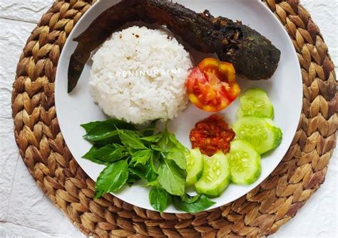 Resep Ikan Lele Goreng Bumbu Kuning Oleh Reni Nuraini Cookpad