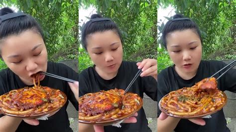 Asmr Mukbang Eating Show Fried Noodles With Roasted Pork Vegetable