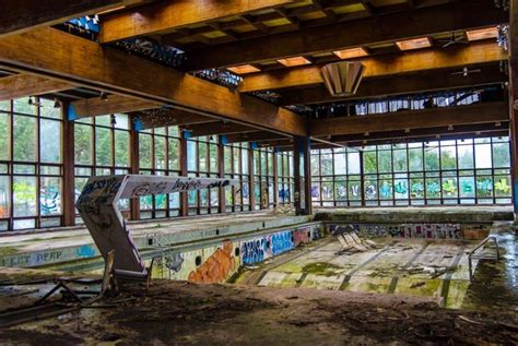 Abandoned Ny Inside Grossingers Crumbling Catskill Resort Hotel