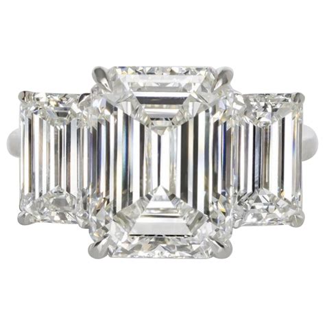 804 Carat Emerald Cut Diamond Platinum Engagement Ring At 1stdibs 4
