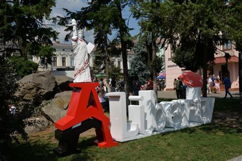 Кілька фактів про статую Свободи у Коломиї. ФОТО - КОЛОМИЯ СЬОГОДНІ
