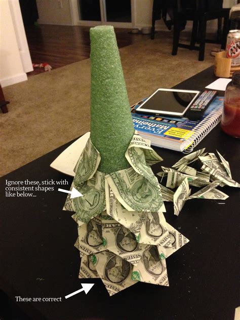 How To Make A Money Christmas Tree