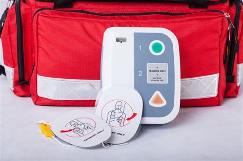 Home Defibrillators - Why Should You Use A Home Defibrillator For ...