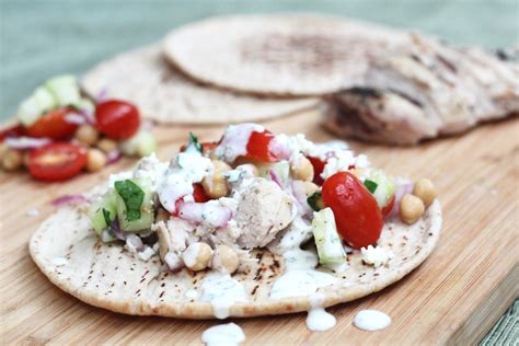 Garlicky Greek Yogurt Chicken And Greek Salad Pitas How We Macro