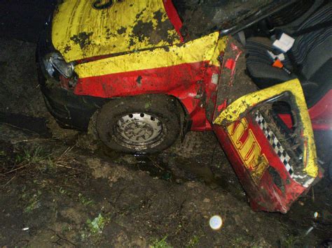 Foto Taxi Dintrus Ntr Un Accident Rutier La Intrarea N Media