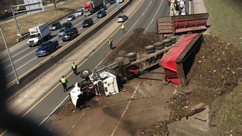 I 75 Northbound Reopens After Gravel Truck Rollover At 8 Mile