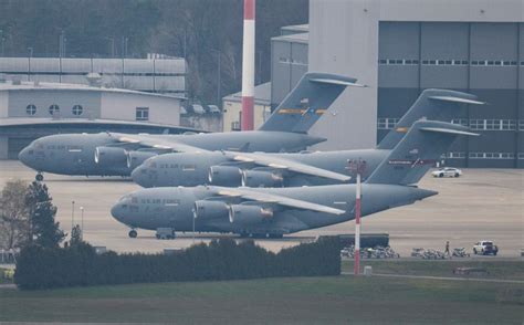 Riesige Nato Bung Ber Deutschland Schr Nkt Flugverkehr Ein Was