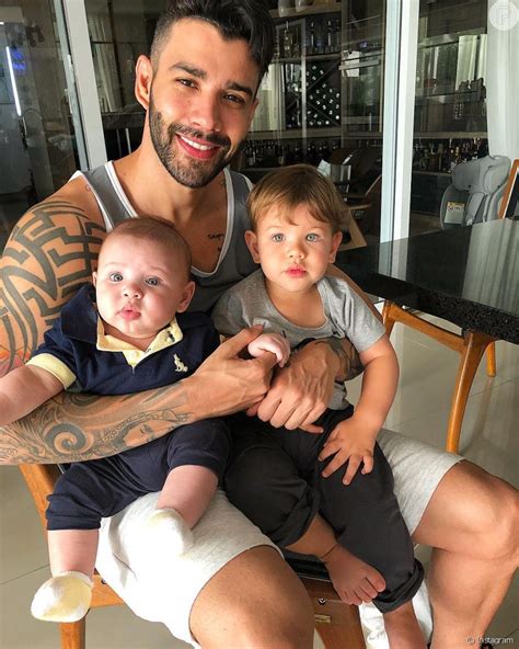 Gusttavo Lima Posta Foto Filhos E F S Apontam Semelhan A