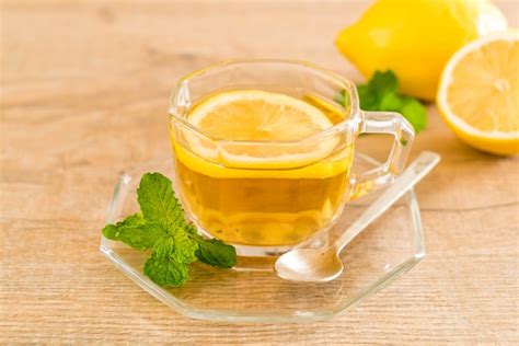 Premium Photo Hot Lemon Tea