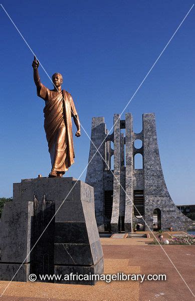 Photos And Pictures Of Nkrumah Mausoleum Statue Of Kwame Nkrumah