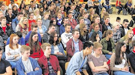 Velberter Schüler diskutieren mit Bürgermeister Kandidaten