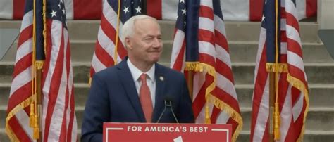 Former Gop Arkansas Gov Asa Hutchinson Officially Announces His