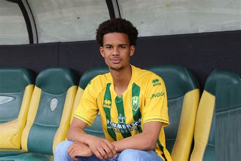 Devyn Payne Van O21 Tekent Eerste Contract Bij ADO Den Haag