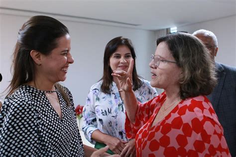 Teresa Leitão participa de reunião Raquel Lyra e defende diálogo