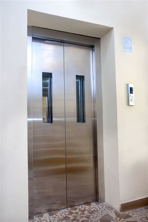 Center Opening Silver Stainless Steel Lift Door Thickness 5 Mm Telescopic At Rs 10000 In Chennai