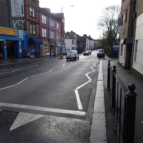 Walking From Harringay Station To Harringay Green Lanes Station « The