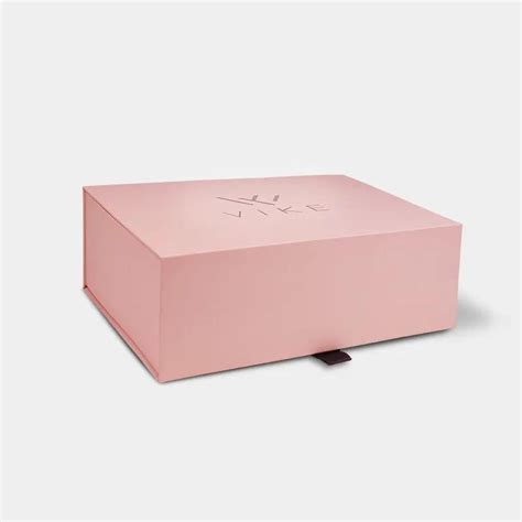 Custom Luxury Rigid Cardboard Cosmetics Magnetic Packaging Box China